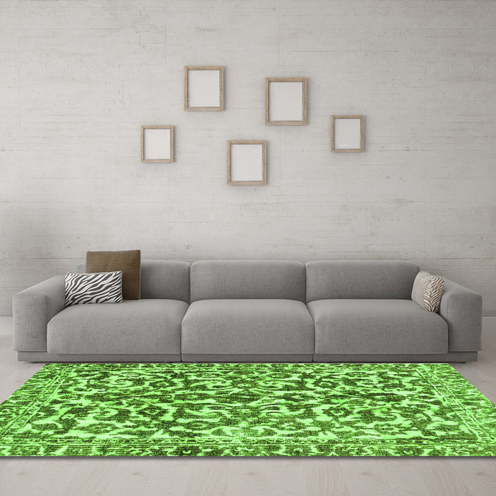 Machine Washable Abstract Green Modern Area Rugs in a Living Room,, wshabs1773grn