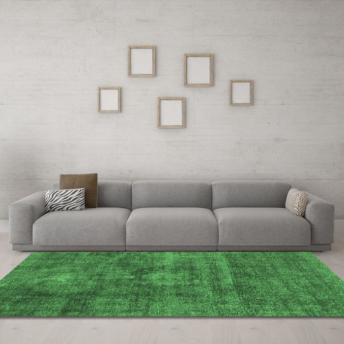 Machine Washable Abstract Emerald Green Modern Area Rugs in a Living Room,, wshabs1774emgrn