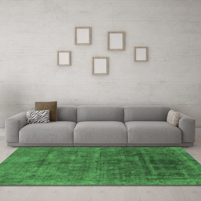Machine Washable Abstract Emerald Green Modern Area Rugs in a Living Room,, wshabs1777emgrn