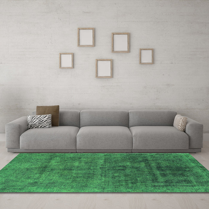Machine Washable Abstract Green Modern Area Rugs in a Living Room,, wshabs1777grn