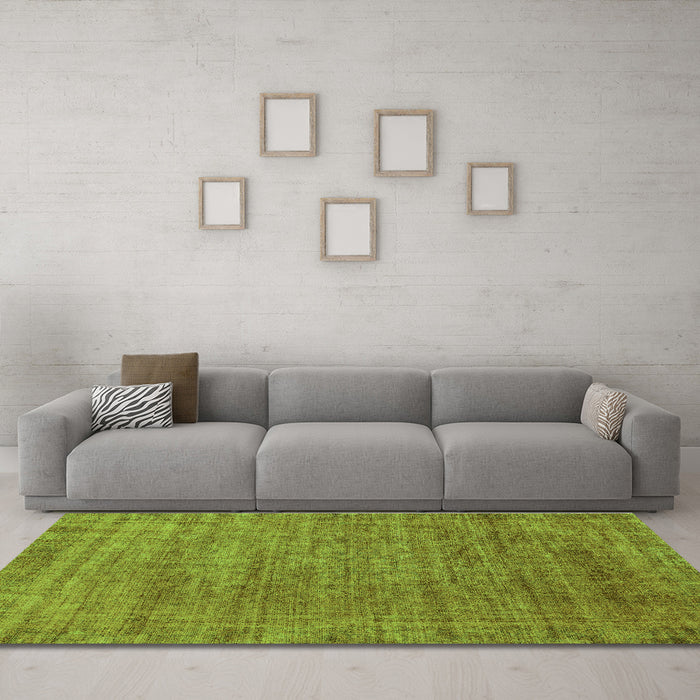 Machine Washable Abstract Green Modern Area Rugs in a Living Room,, wshabs1779grn