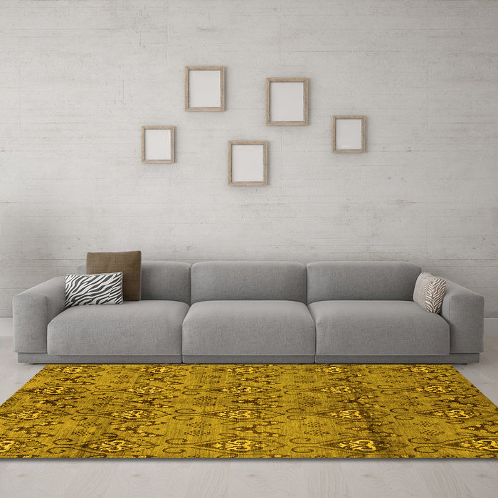 Machine Washable Abstract Yellow Modern Rug in a Living Room, wshabs177yw