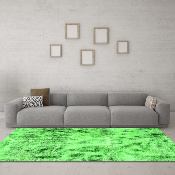 Machine Washable Abstract Green Modern Area Rugs in a Living Room,, wshabs1781grn
