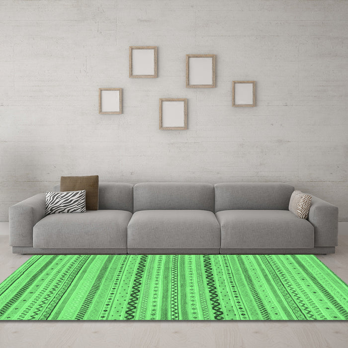 Machine Washable Solid Emerald Green Modern Area Rugs in a Living Room,, wshabs1783emgrn