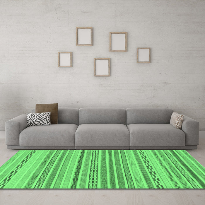 Machine Washable Solid Emerald Green Modern Area Rugs in a Living Room,, wshabs1784emgrn