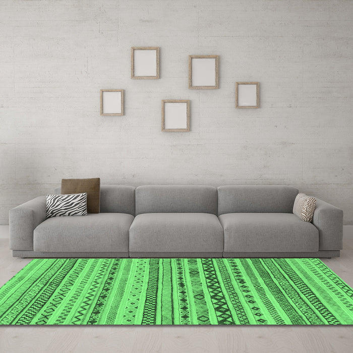 Machine Washable Solid Emerald Green Modern Area Rugs in a Living Room,, wshabs1786emgrn