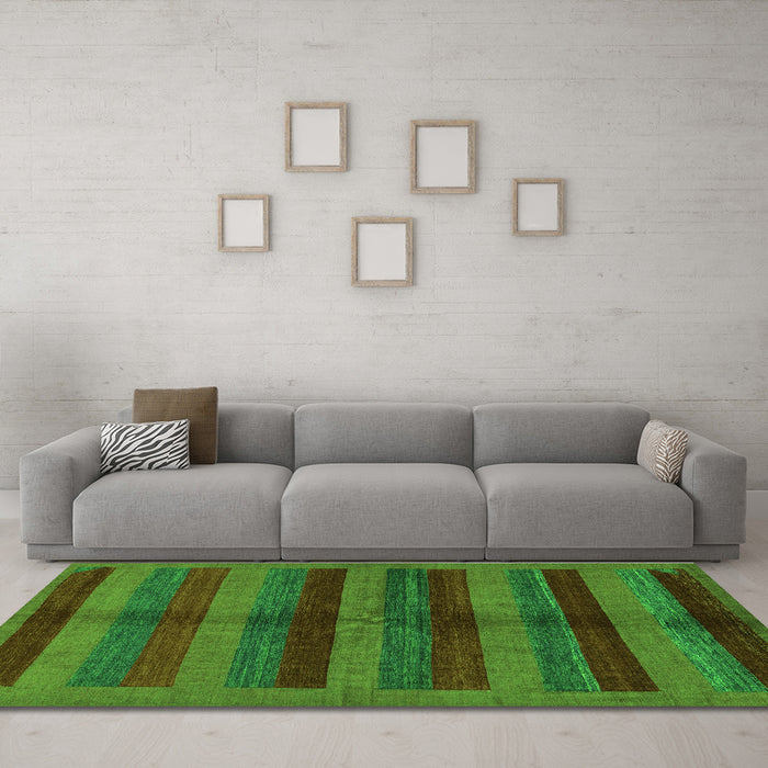Machine Washable Abstract Green Modern Area Rugs in a Living Room,, wshabs178grn