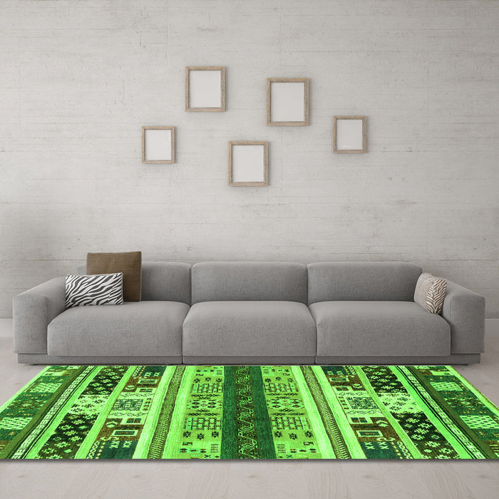 Machine Washable Abstract Green Modern Area Rugs in a Living Room,, wshabs1793grn