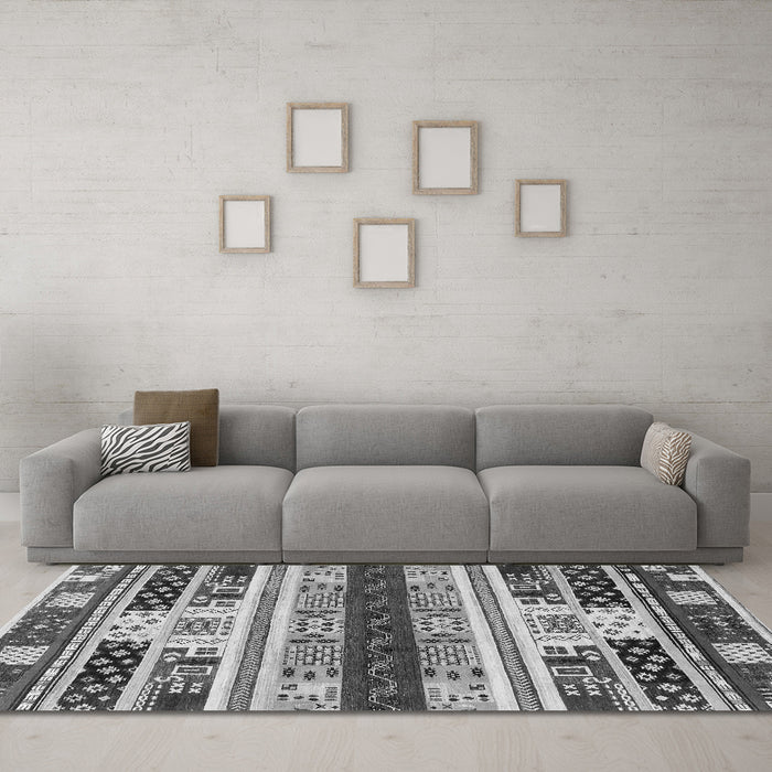 Machine Washable Abstract Gray Modern Rug in a Living Room,, wshabs1793gry