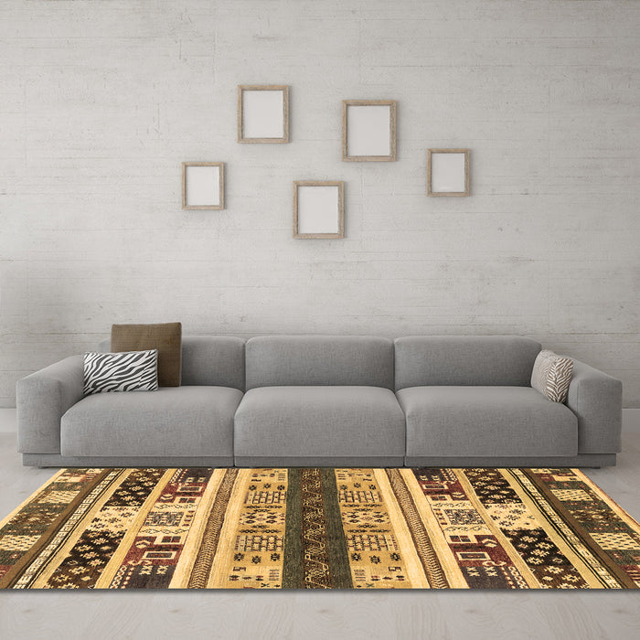 Machine Washable Abstract Brown Modern Rug in a Living Room,, wshabs1793brn