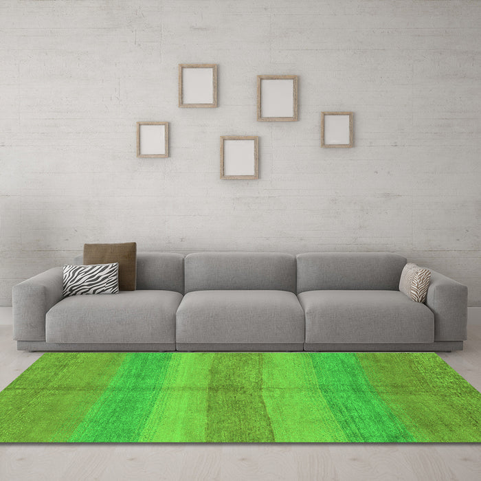 Machine Washable Abstract Green Modern Area Rugs in a Living Room,, wshabs179grn