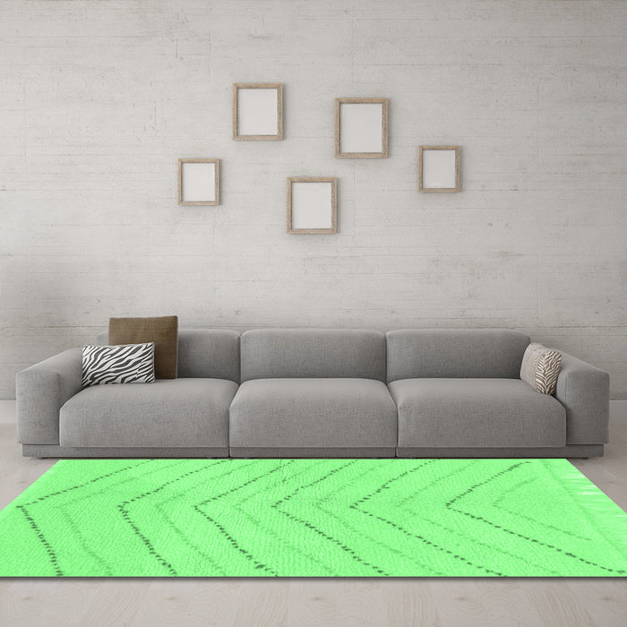 Machine Washable Solid Emerald Green Modern Area Rugs in a Living Room,, wshabs1800emgrn