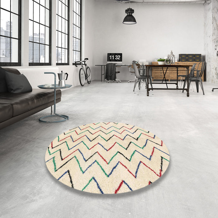 Round Machine Washable Abstract Navajo White Rug in a Office, wshabs1802