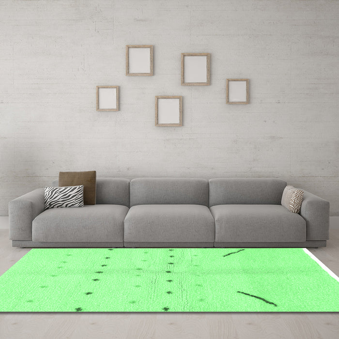 Machine Washable Solid Emerald Green Modern Area Rugs in a Living Room,, wshabs1805emgrn