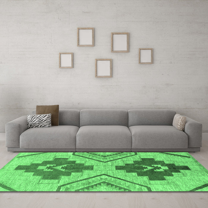 Machine Washable Abstract Emerald Green Modern Area Rugs in a Living Room,, wshabs1808emgrn