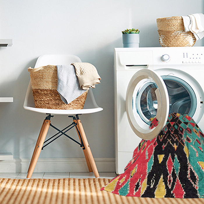 Machine Washable Abstract Saffron Red Rug in a Washing Machine, wshabs1813