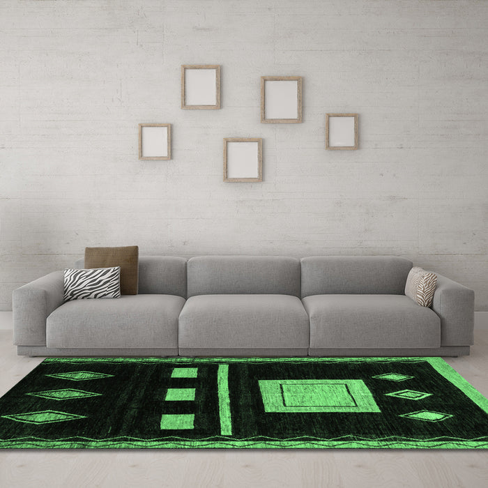 Machine Washable Oriental Emerald Green Modern Area Rugs in a Living Room,, wshabs1825emgrn