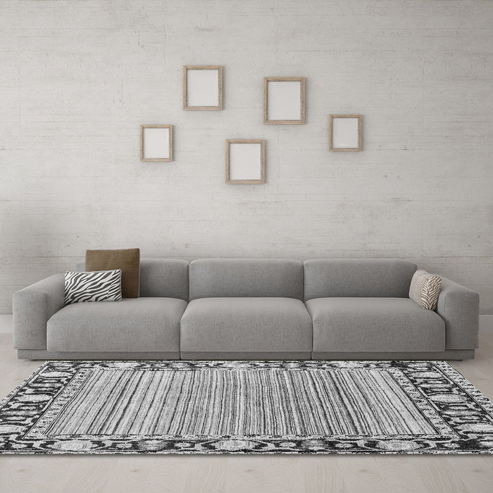 Machine Washable Oriental Gray Modern Rug in a Living Room,, wshabs1837gry