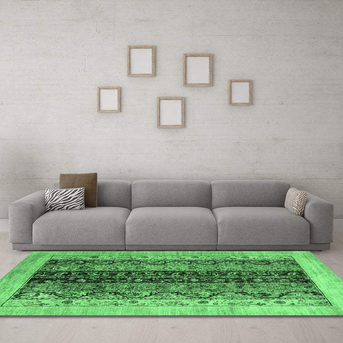 Machine Washable Oriental Emerald Green Modern Area Rugs in a Living Room,, wshabs1838emgrn