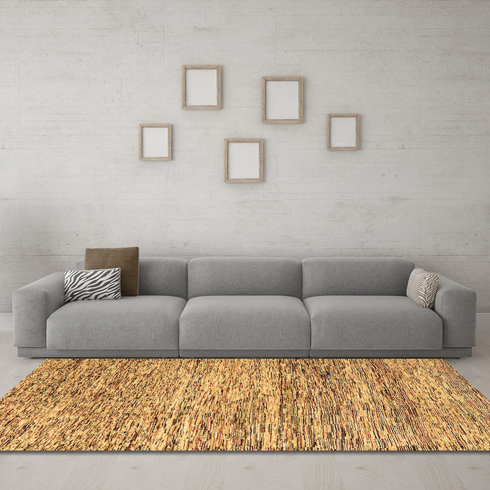 Machine Washable Oriental Brown Modern Rug in a Living Room,, wshabs1842brn