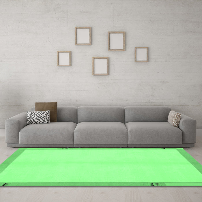 Machine Washable Solid Emerald Green Modern Area Rugs in a Living Room,, wshabs1870emgrn