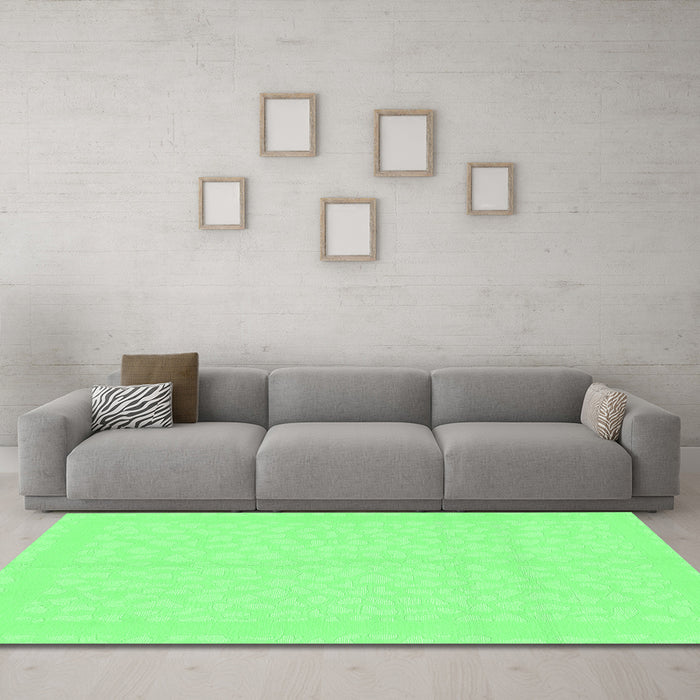 Machine Washable Solid Emerald Green Modern Area Rugs in a Living Room,, wshabs1877emgrn