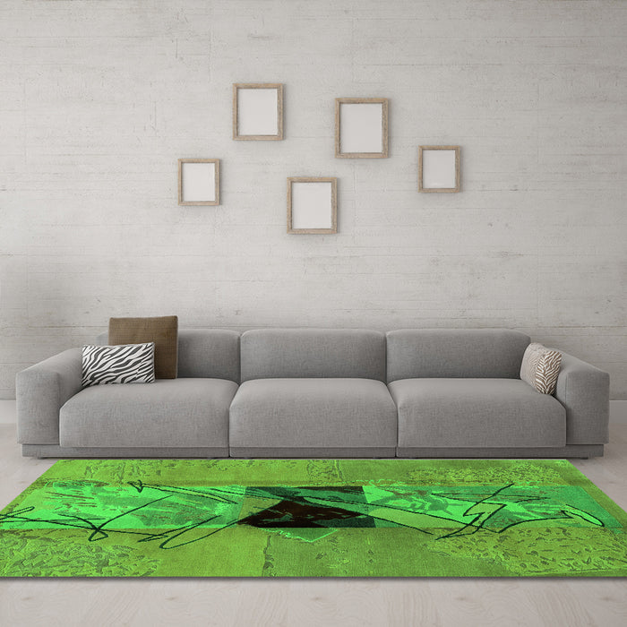 Machine Washable Abstract Green Modern Area Rugs in a Living Room,, wshabs1881grn
