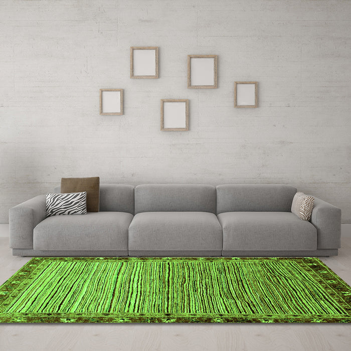 Machine Washable Abstract Green Modern Area Rugs in a Living Room,, wshabs1909grn