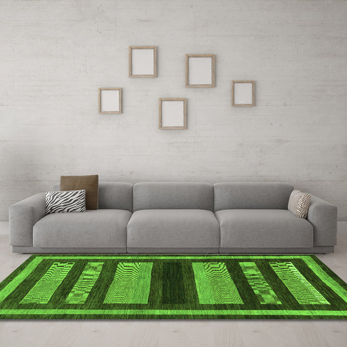 Machine Washable Abstract Green Modern Area Rugs in a Living Room,, wshabs190grn