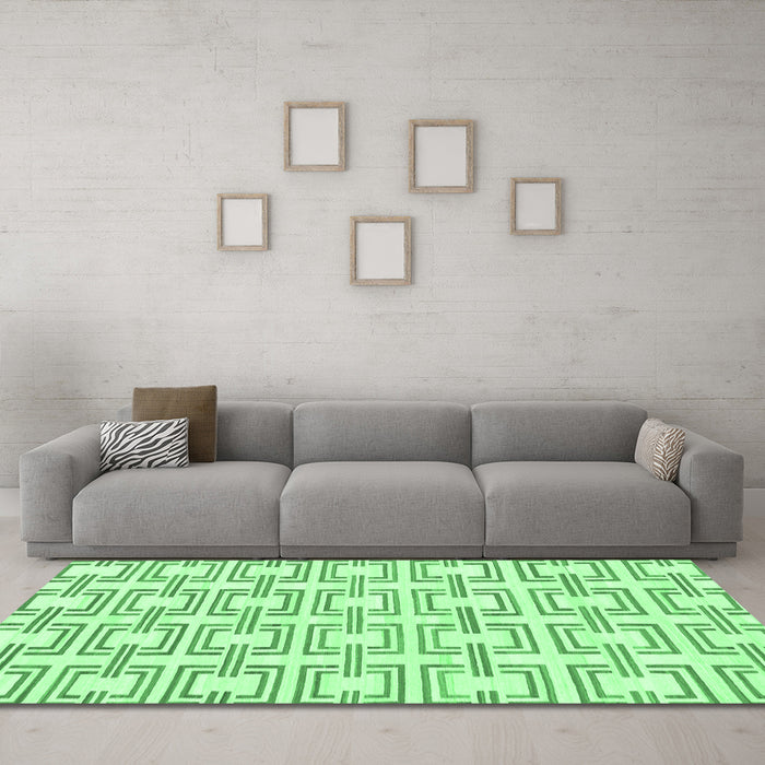 Machine Washable Solid Emerald Green Modern Area Rugs in a Living Room,, wshabs1919emgrn
