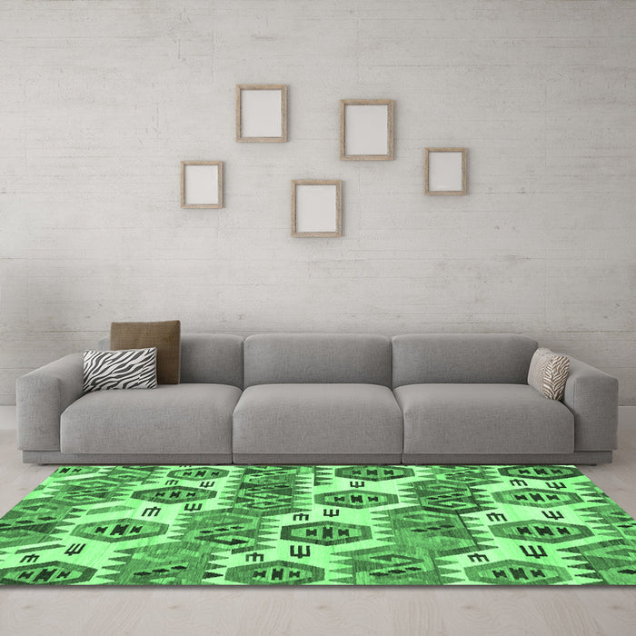 Machine Washable Abstract Emerald Green Modern Area Rugs in a Living Room,, wshabs1925emgrn