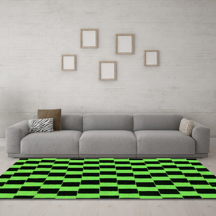 Machine Washable Abstract Green Modern Area Rugs in a Living Room,, wshabs1931grn