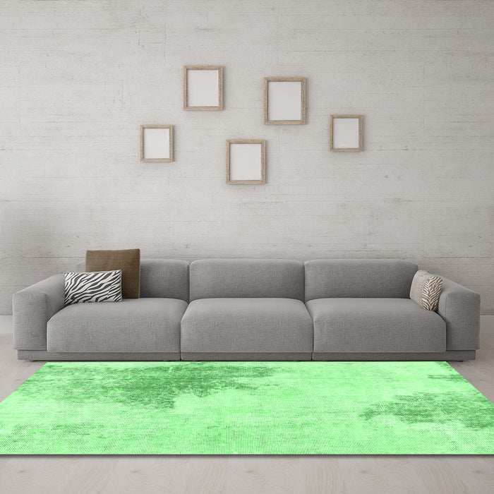Machine Washable Solid Emerald Green Modern Area Rugs in a Living Room,, wshabs1934emgrn