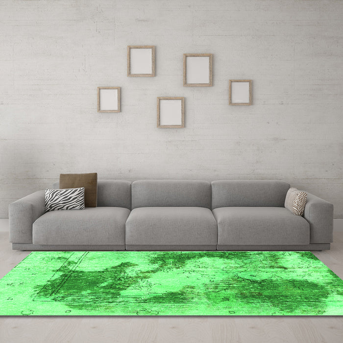 Machine Washable Abstract Green Modern Area Rugs in a Living Room,, wshabs1935grn
