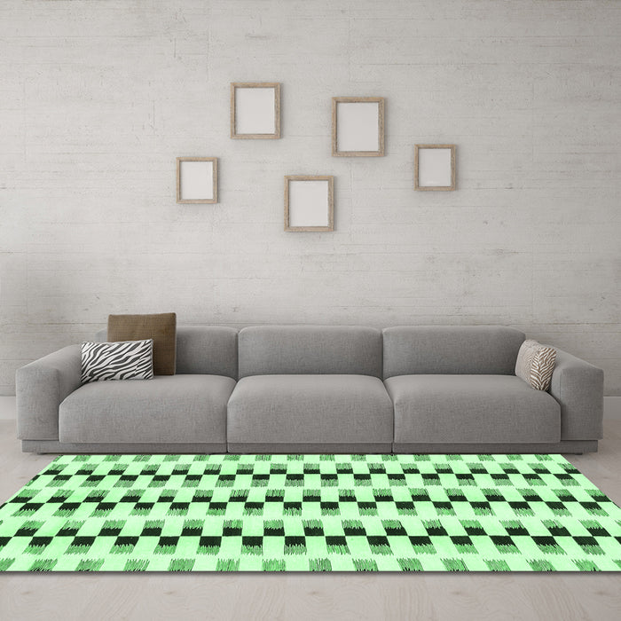 Machine Washable Solid Emerald Green Modern Area Rugs in a Living Room,, wshabs1938emgrn