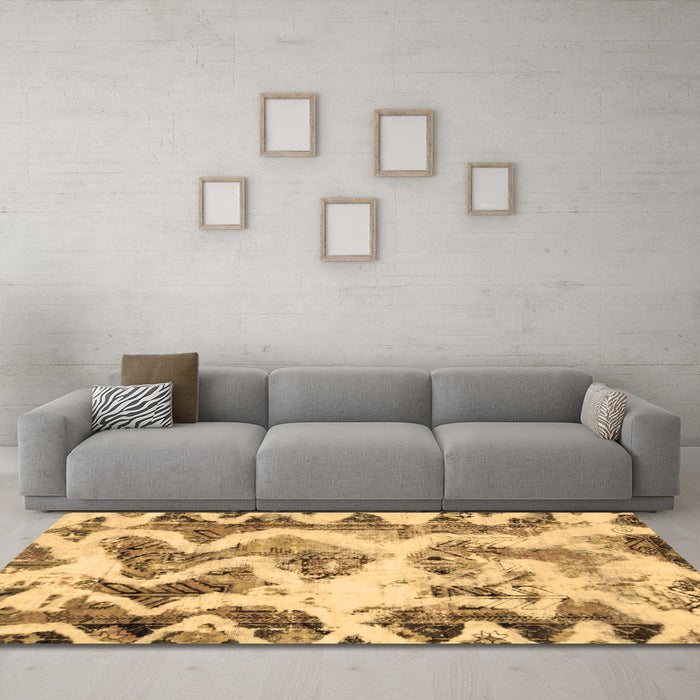 Machine Washable Abstract Brown Modern Rug in a Living Room,, wshabs1952brn