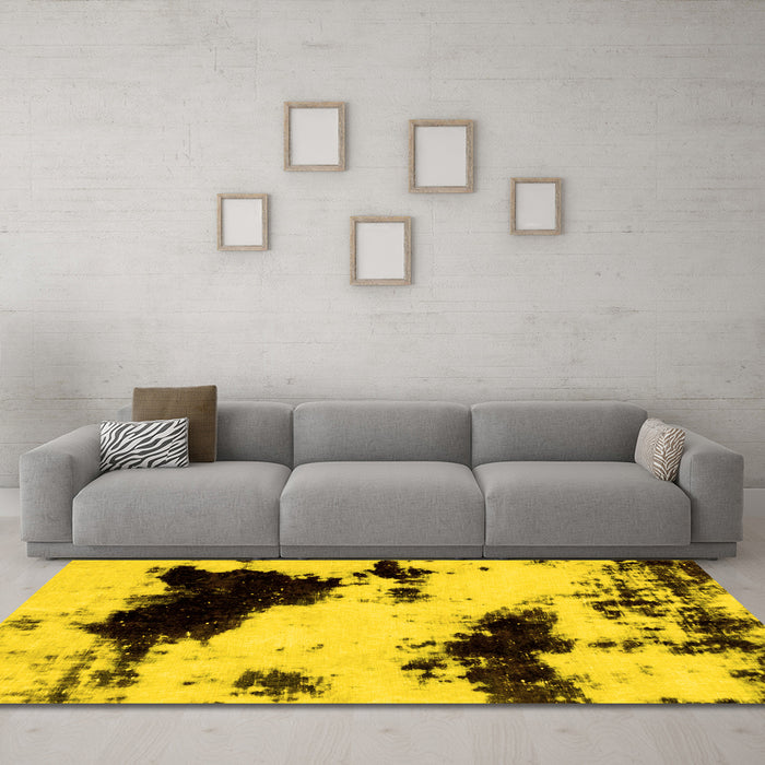 Machine Washable Abstract Yellow Modern Rug in a Living Room, wshabs1967yw