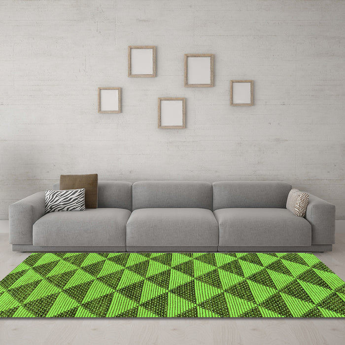 Machine Washable Abstract Green Modern Area Rugs in a Living Room,, wshabs196grn