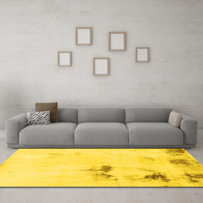 Machine Washable Abstract Yellow Modern Rug in a Living Room, wshabs1973yw
