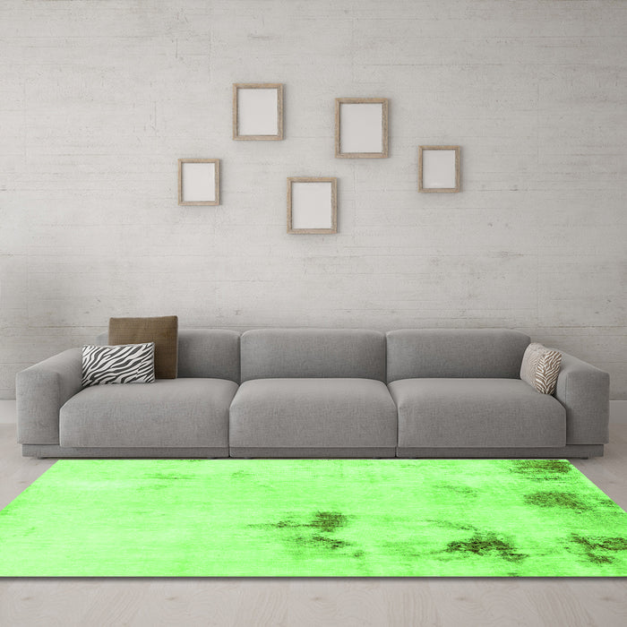 Machine Washable Abstract Green Modern Area Rugs in a Living Room,, wshabs1973grn