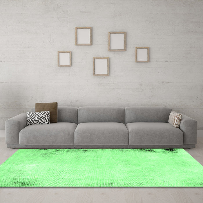 Machine Washable Solid Emerald Green Modern Area Rugs in a Living Room,, wshabs1975emgrn