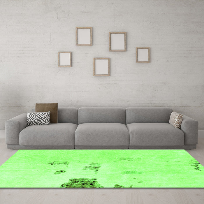 Machine Washable Abstract Green Modern Area Rugs in a Living Room,, wshabs1983grn