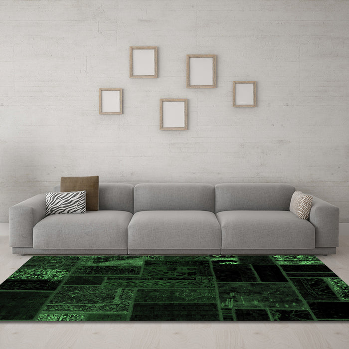 Machine Washable Patchwork Emerald Green Transitional Area Rugs in a Living Room,, wshabs1986emgrn
