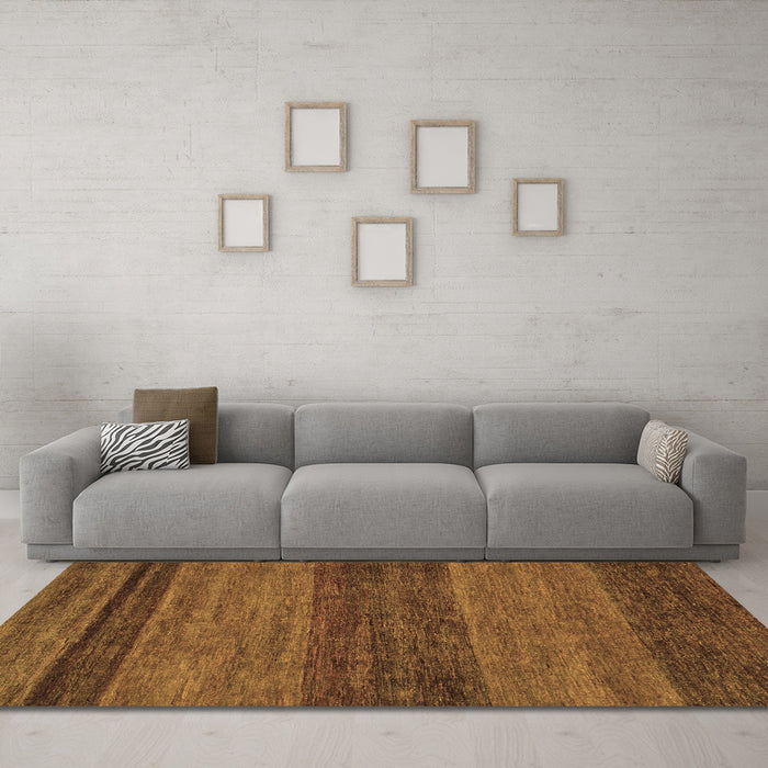 Machine Washable Abstract Brown Modern Rug in a Living Room,, wshabs19brn