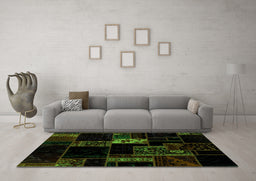 Machine Washable Patchwork Green Transitional Area Rugs in a Living Room,, wshabs2005grn