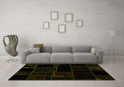 Machine Washable Patchwork Green Transitional Area Rugs in a Living Room,, wshabs2007grn
