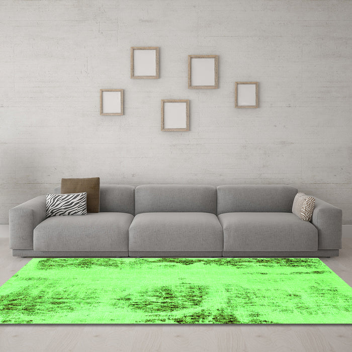 Machine Washable Abstract Green Modern Area Rugs in a Living Room,, wshabs2009grn