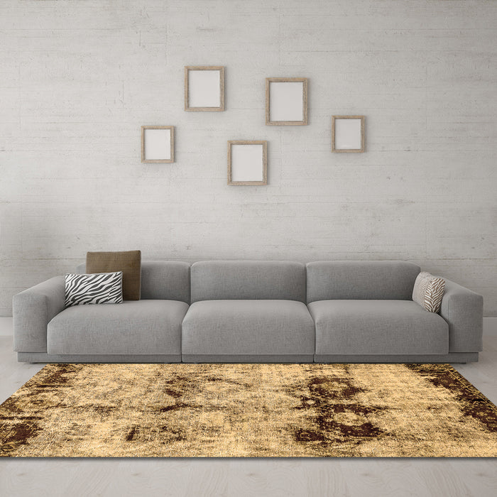 Machine Washable Abstract Brown Modern Rug in a Living Room,, wshabs2019brn