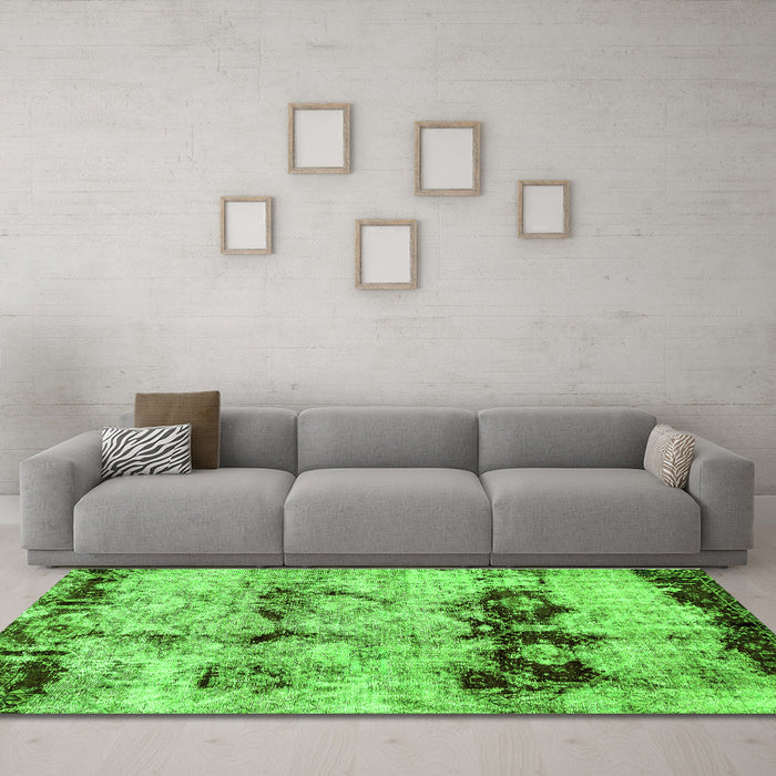Machine Washable Abstract Green Modern Area Rugs in a Living Room,, wshabs2019grn