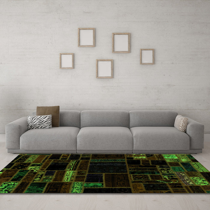 Machine Washable Patchwork Green Transitional Area Rugs in a Living Room,, wshabs2026grn